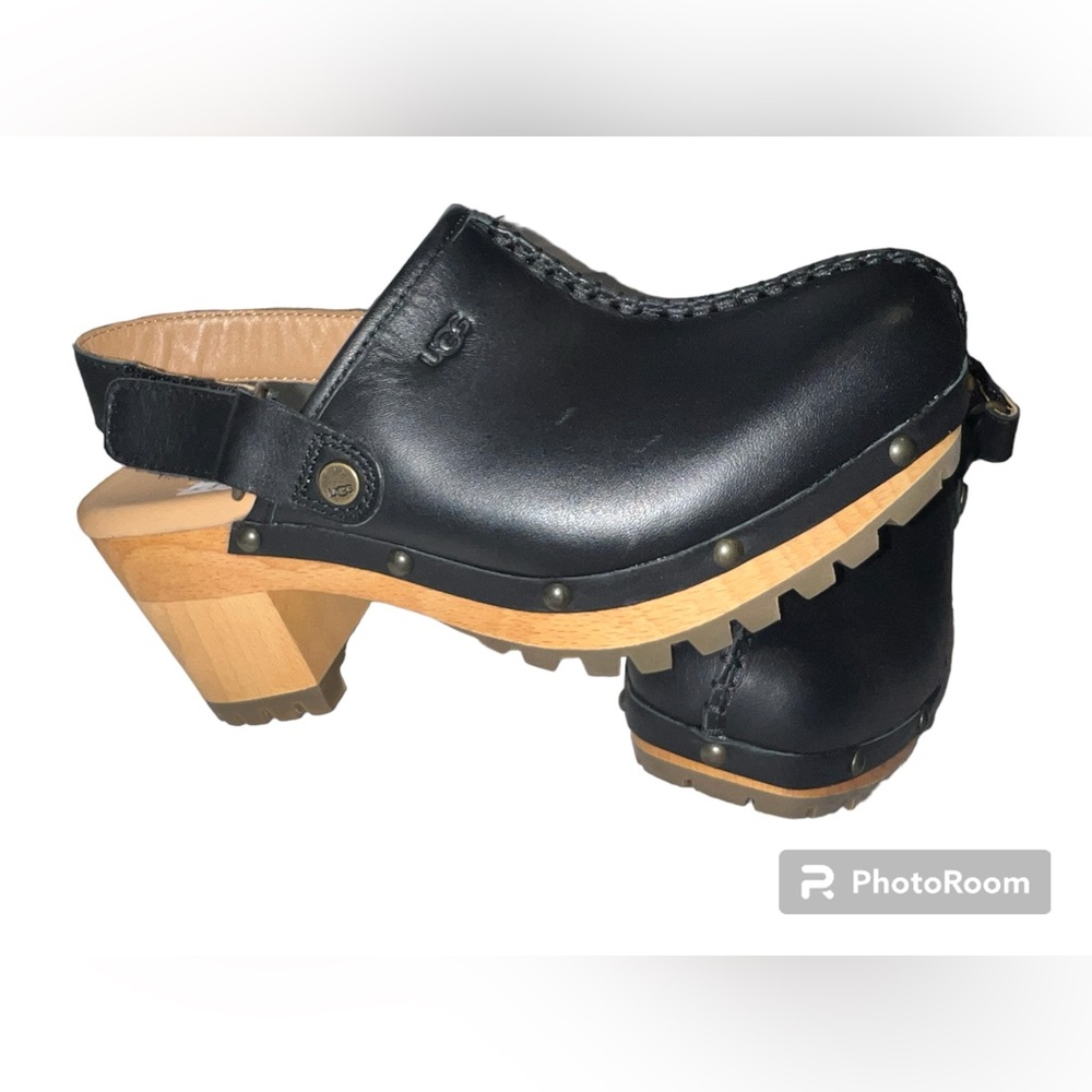 Ugg clog platform size 6